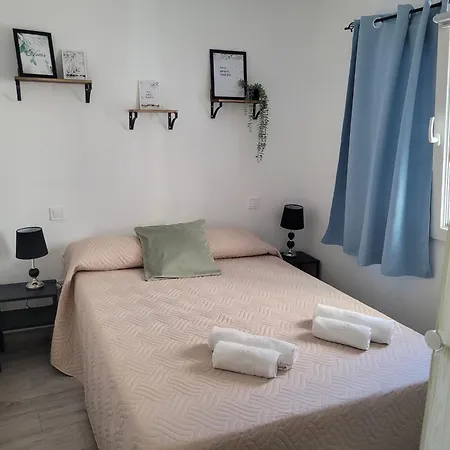 Casa La Parra, Con Dos En Segunda Linea, Opcion Barbacoa Y Patio